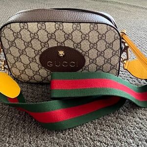 Gucci GG Supreme Neo Vintage Messenger - New with tags, dust bag and box